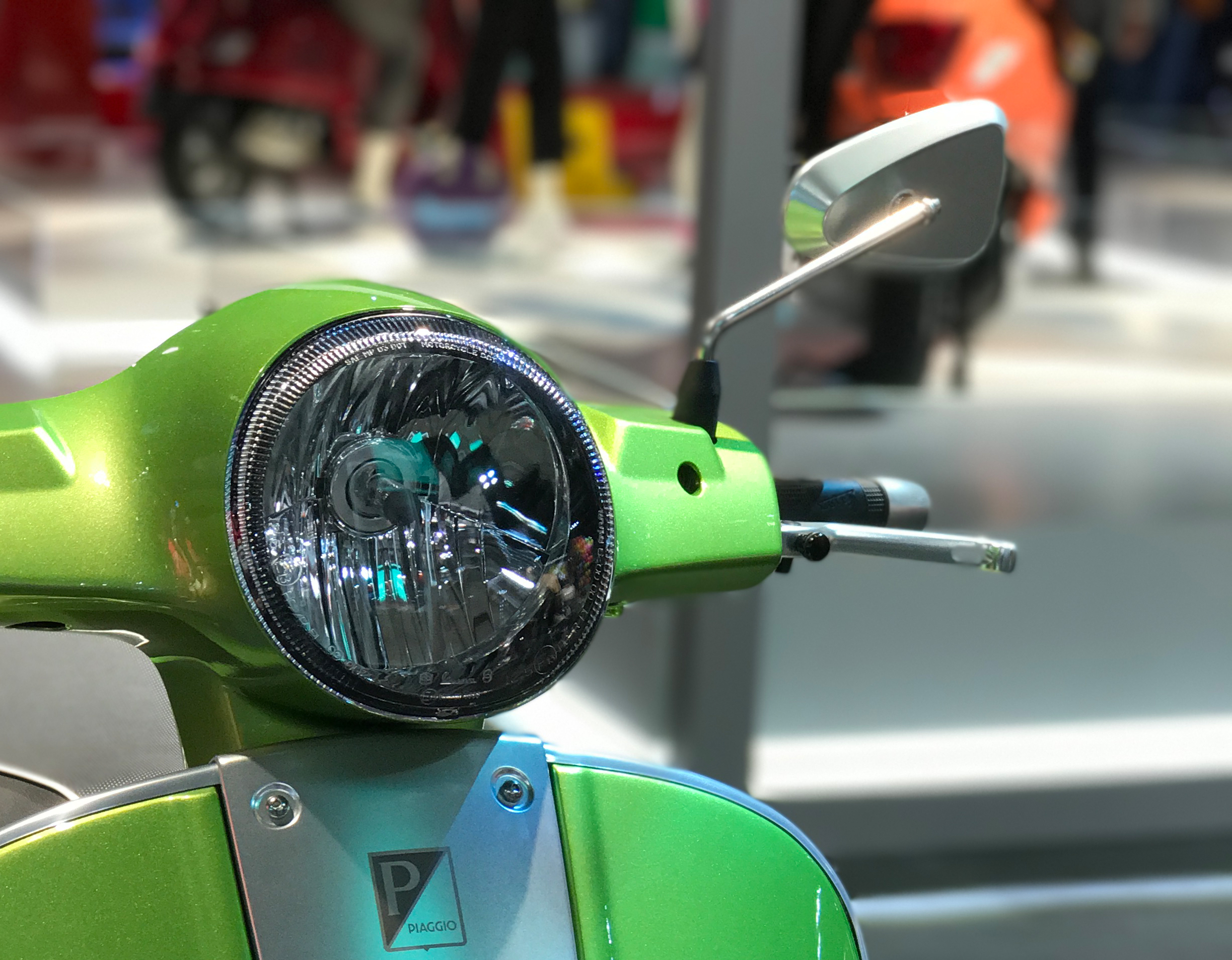 Specchietto Vespa destro GTS di Rizoma