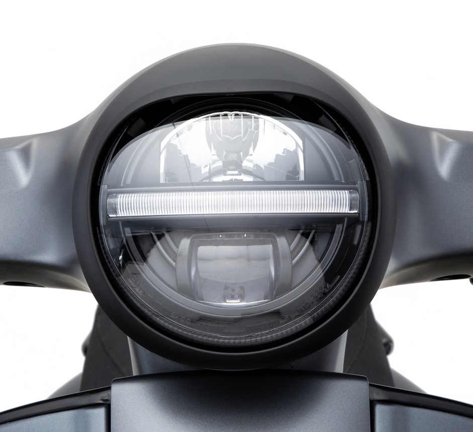 Anello faro per Vespa GTS/​GTS Super/​GT/​GT L 125-300ccm, nero opaco
