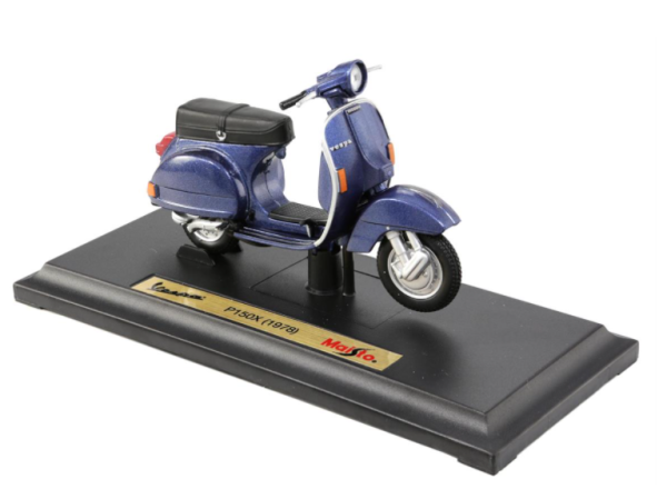 Modello Vespa P150X (1978), blu